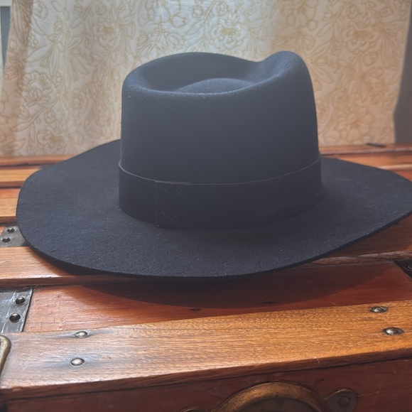 Gigi Pip Navy Blue Miller Hat - Picture 11 of 11